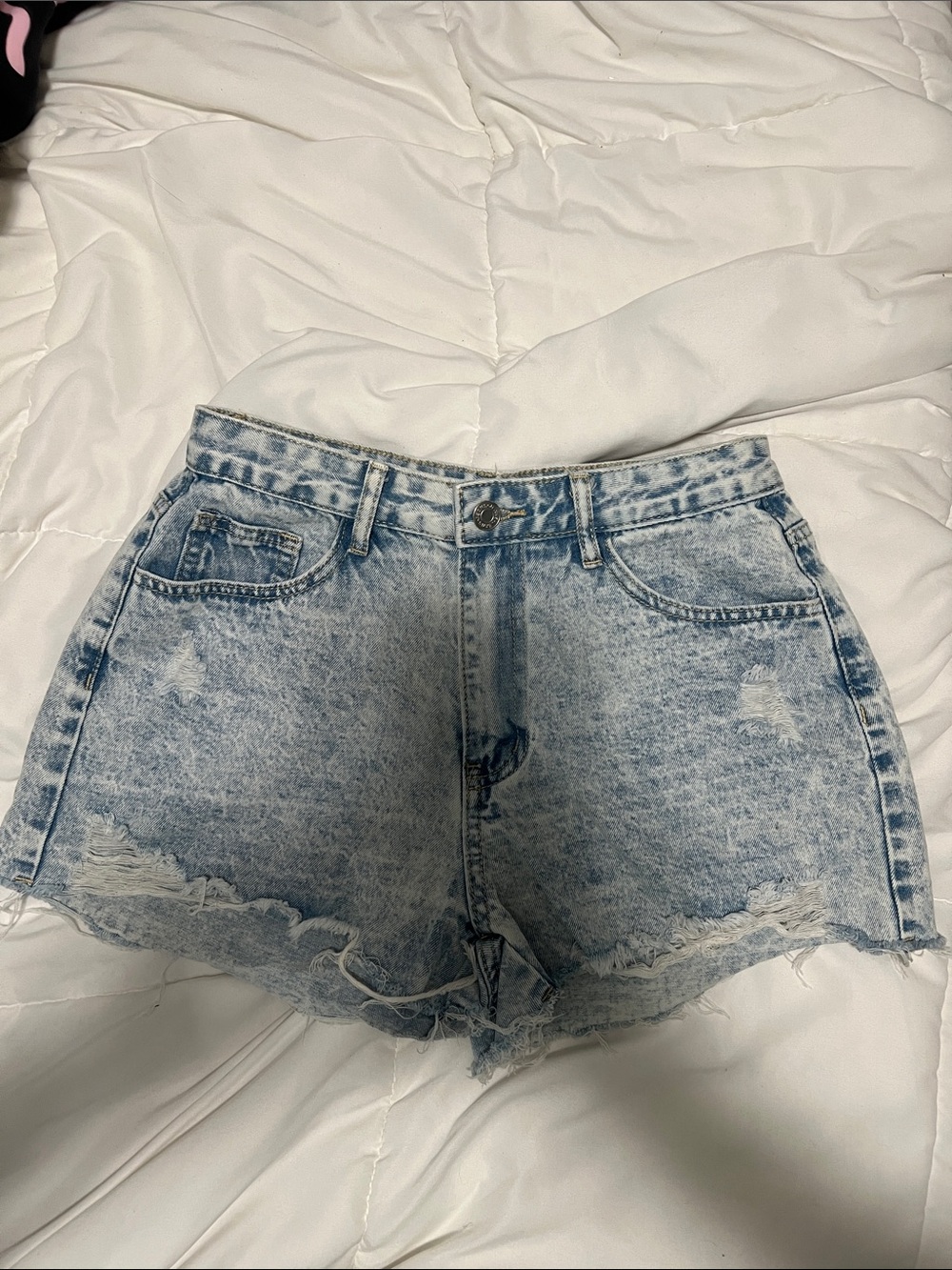 SHEIN Light Blue Acid-Wash Distressed Denim Shorts